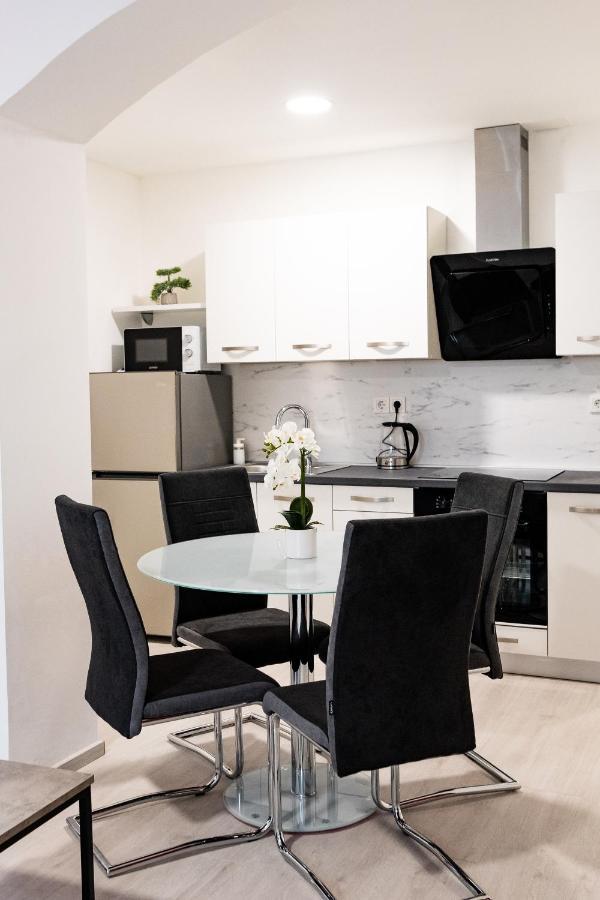 Apartmani Park Maksimir-Rebro Zagreb Extérieur photo